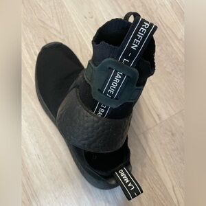 adidas Size 10 NMD R2 Primeknit - Triple Black